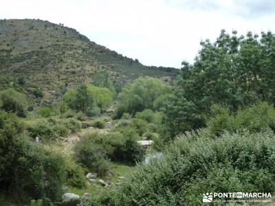 Descendiendo el Río Aceña; vip;excursiones por la sierra de madrid madrid joven